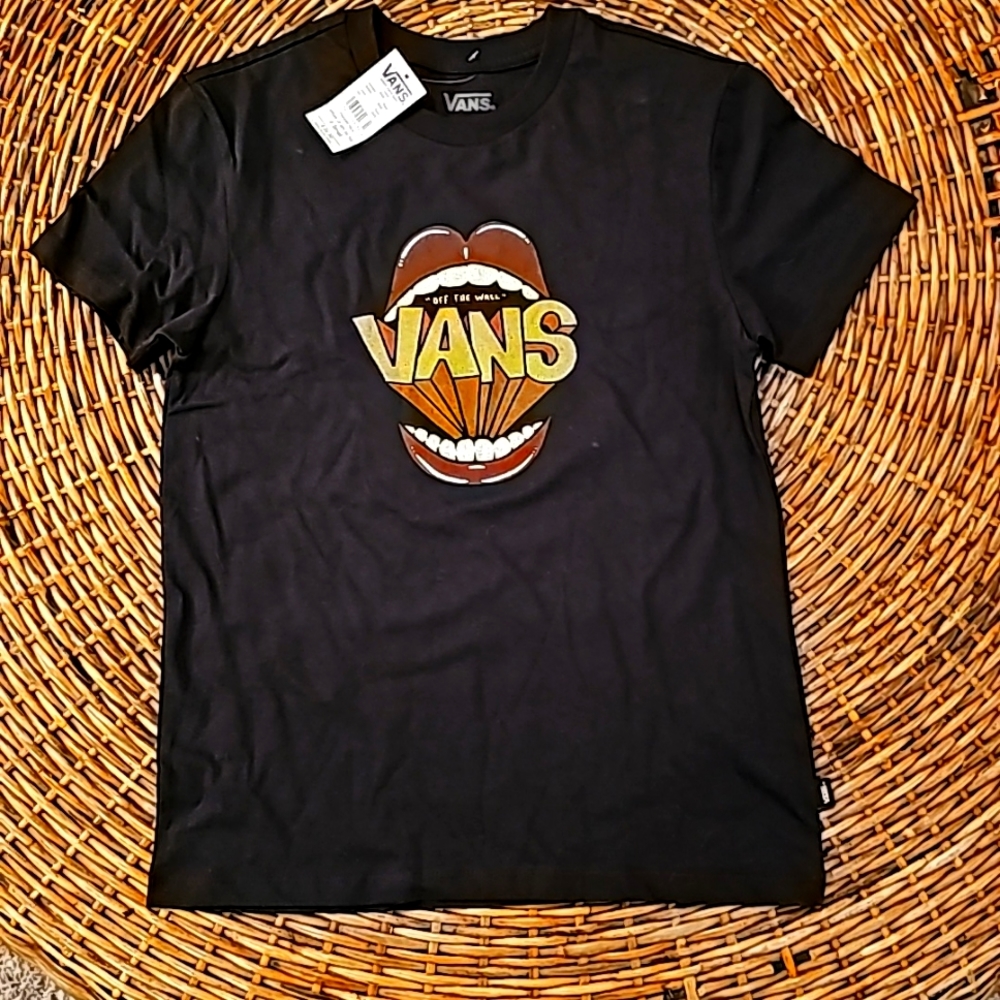VANS T-SHIRT NWT